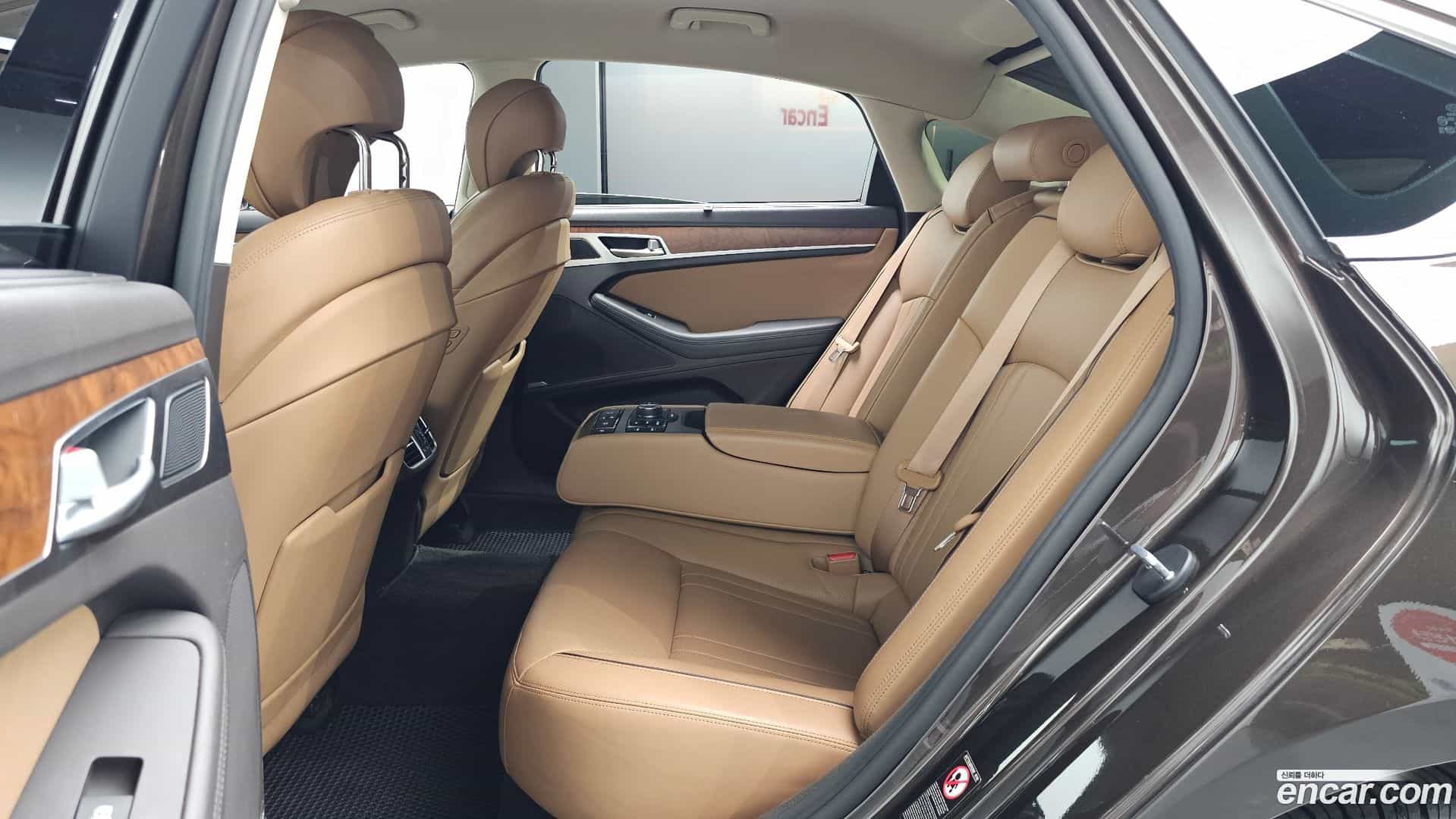Genesis Hyundai 2015.6-OPTION-016