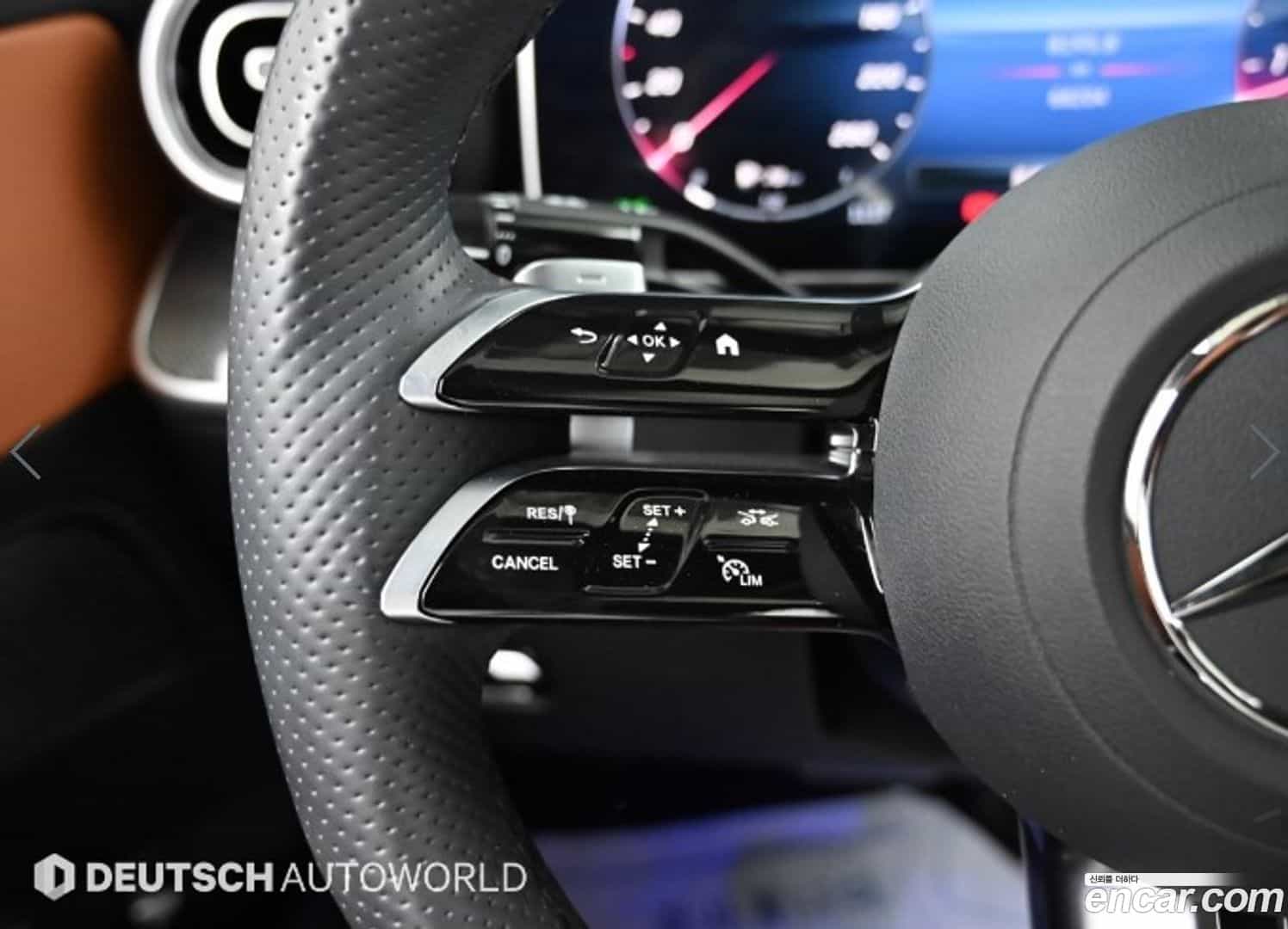 C-Class Mercedes-Benz 2024.6-OPTION-020