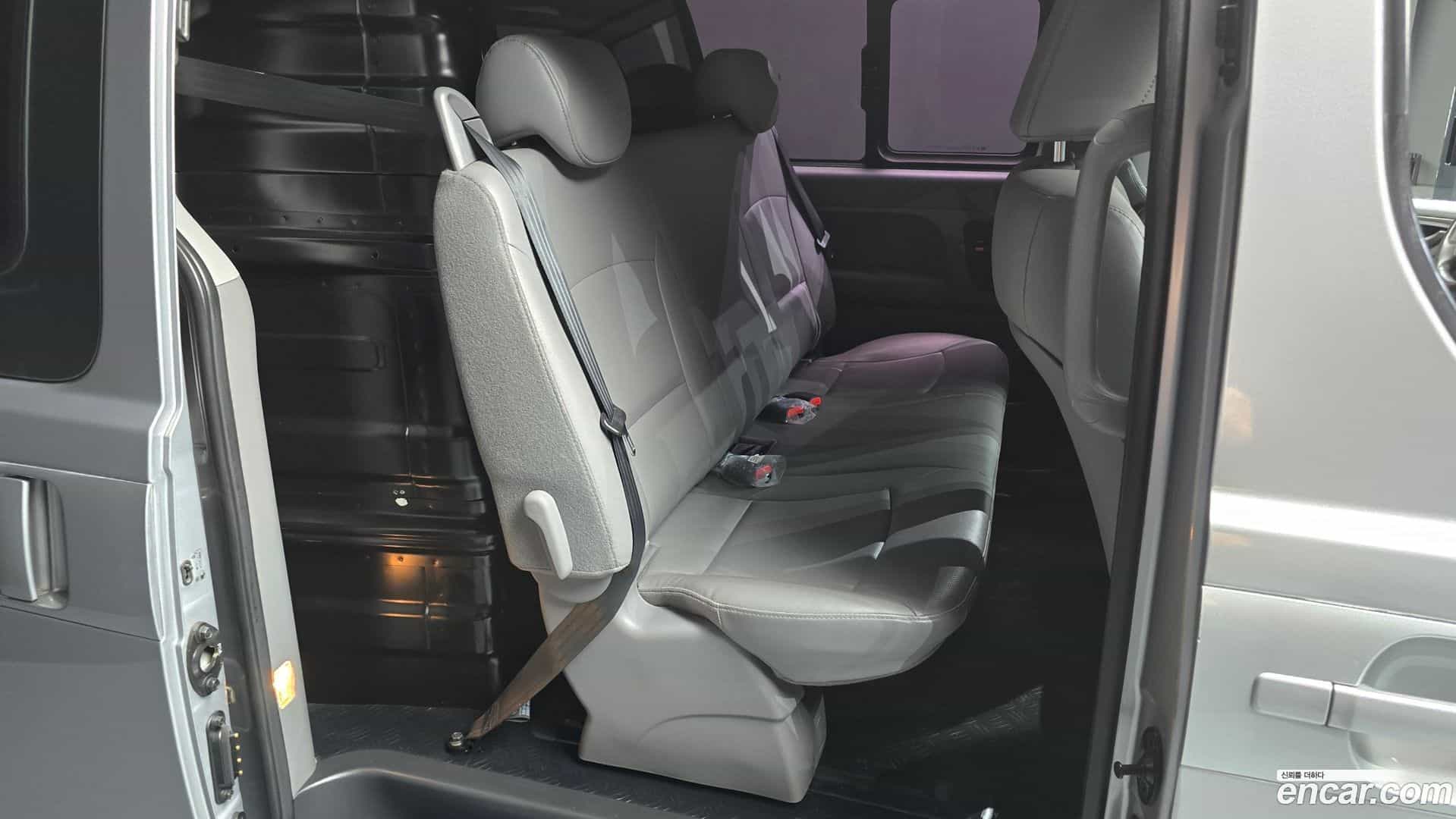 Starex Hyundai 2020.4-OPTION-015