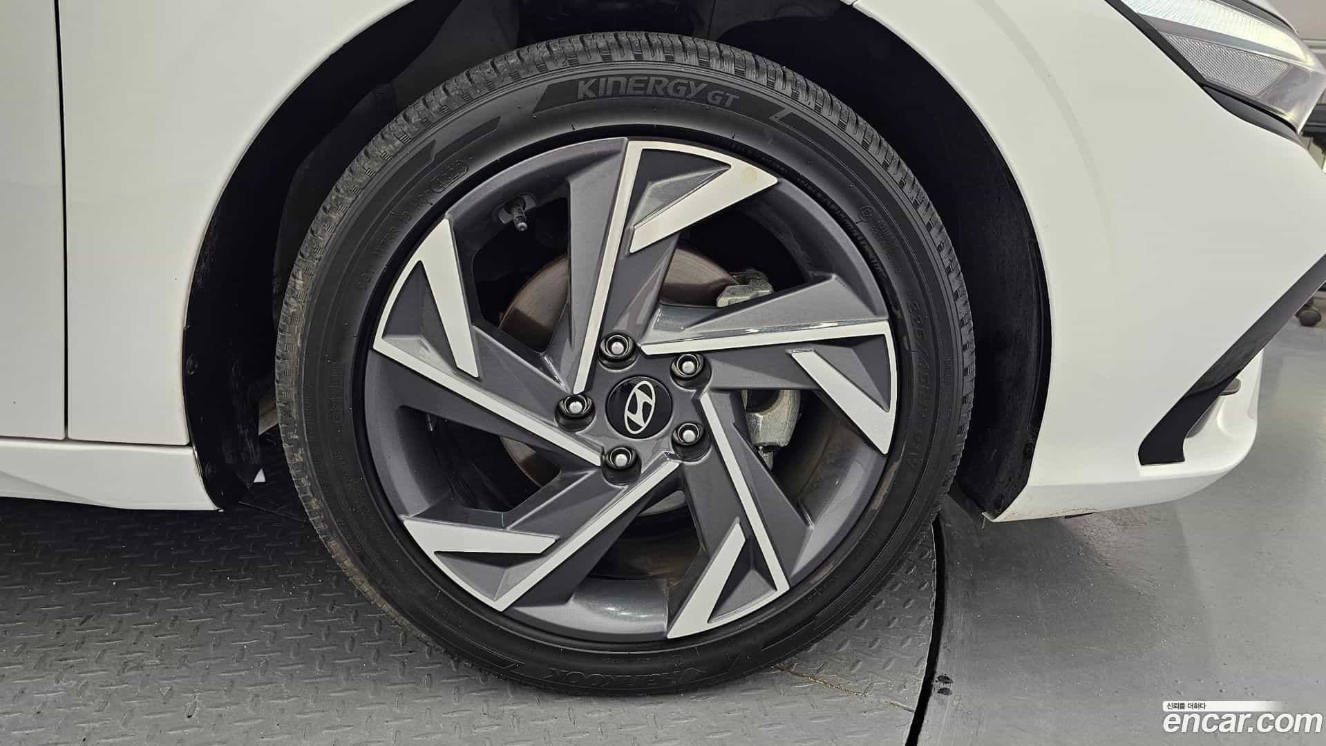 AVANTE Hyundai 2024.11-OUTER-005