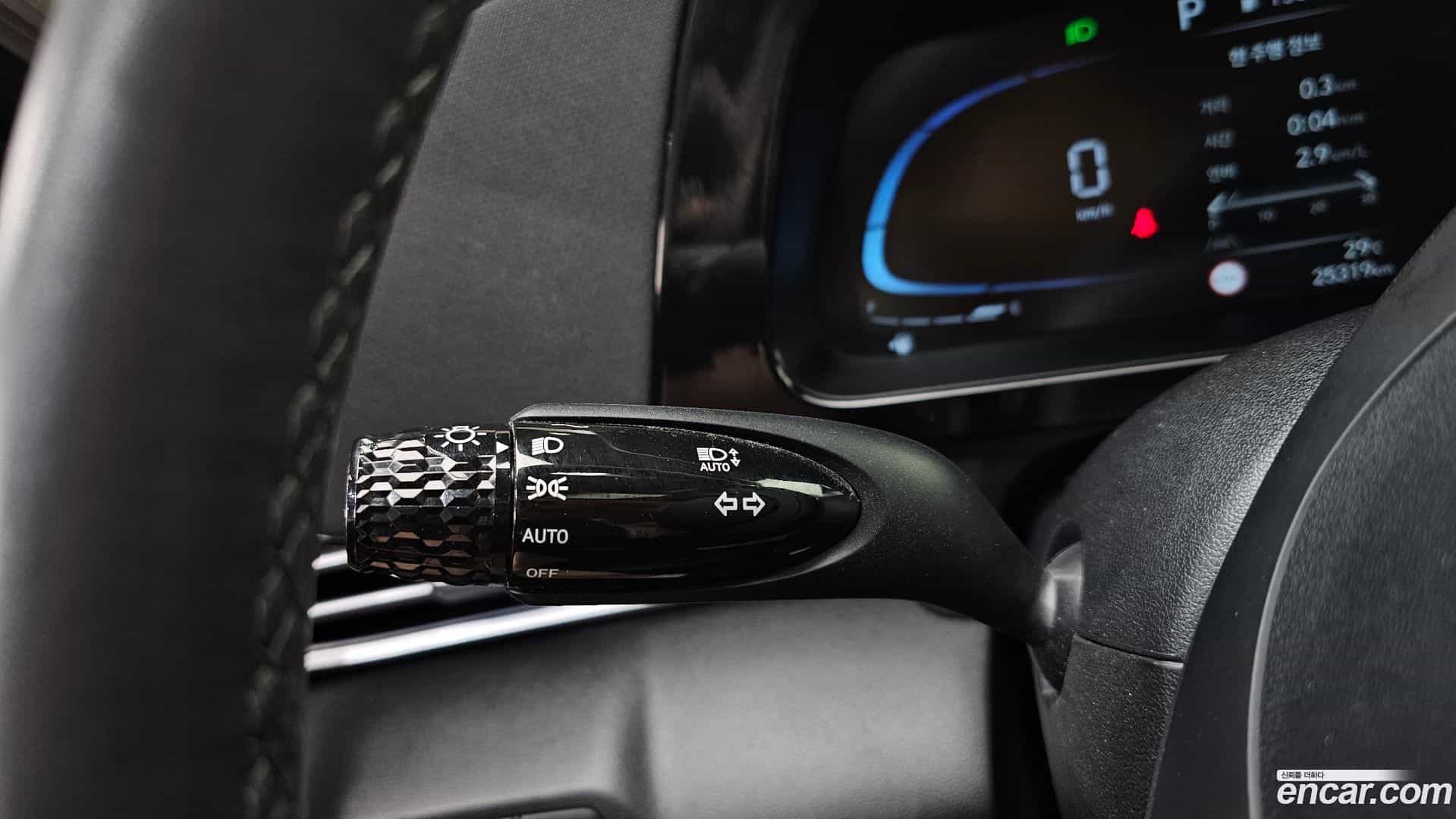 AVANTE Hyundai 2024.11-OPTION-021