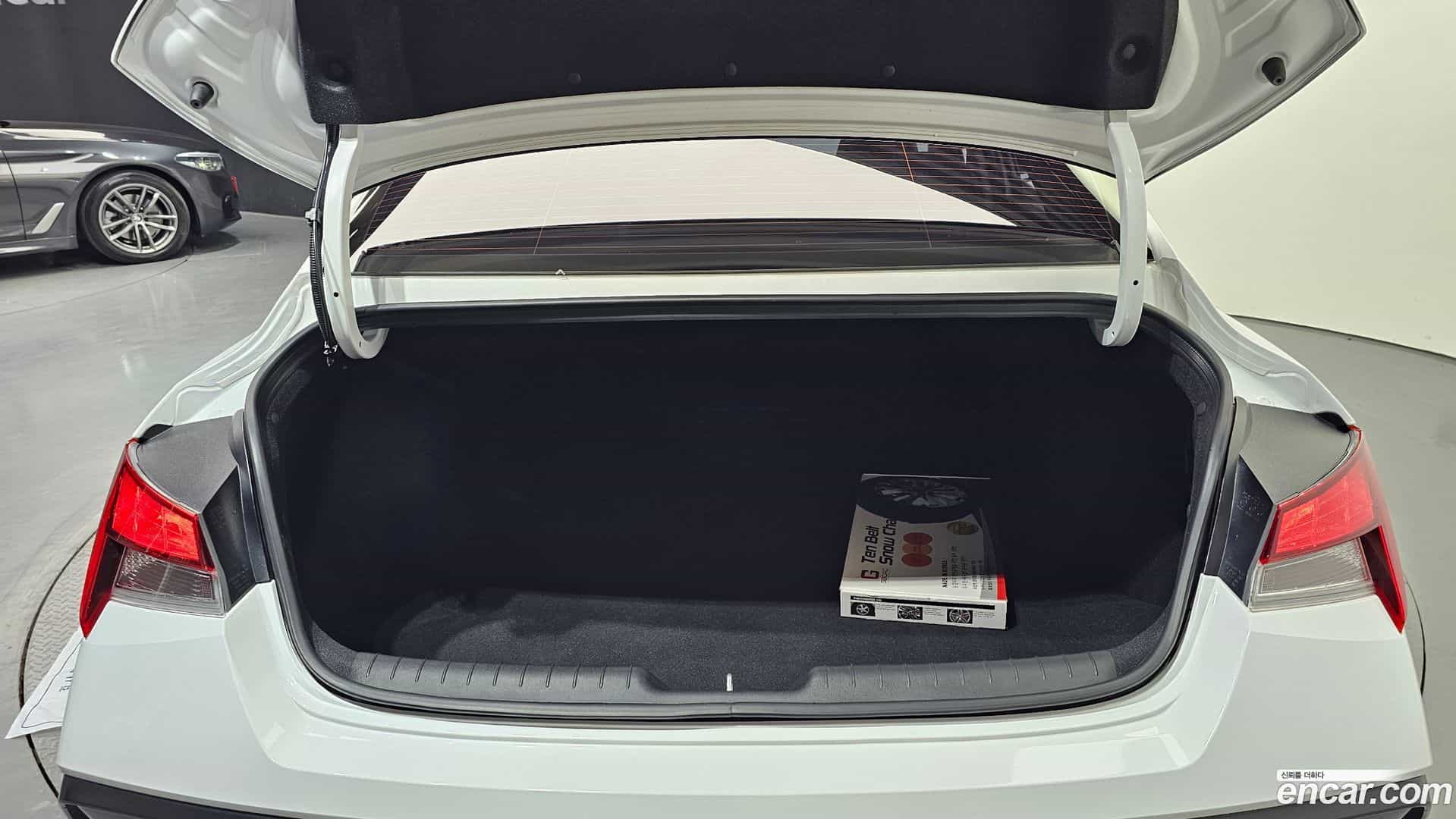AVANTE Hyundai 2024.11-OPTION-024