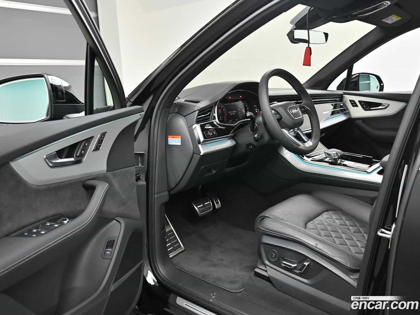 Q7 Audi 2025.9-OPTION-016