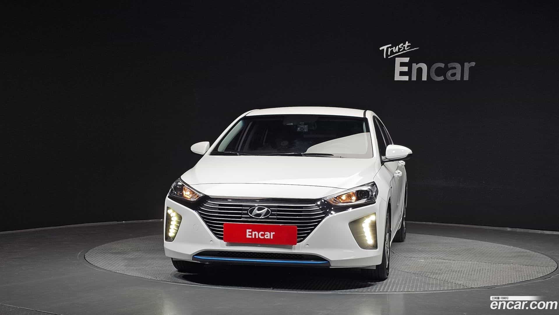 Ioniq Hyundai 2016.2-OUTER-003