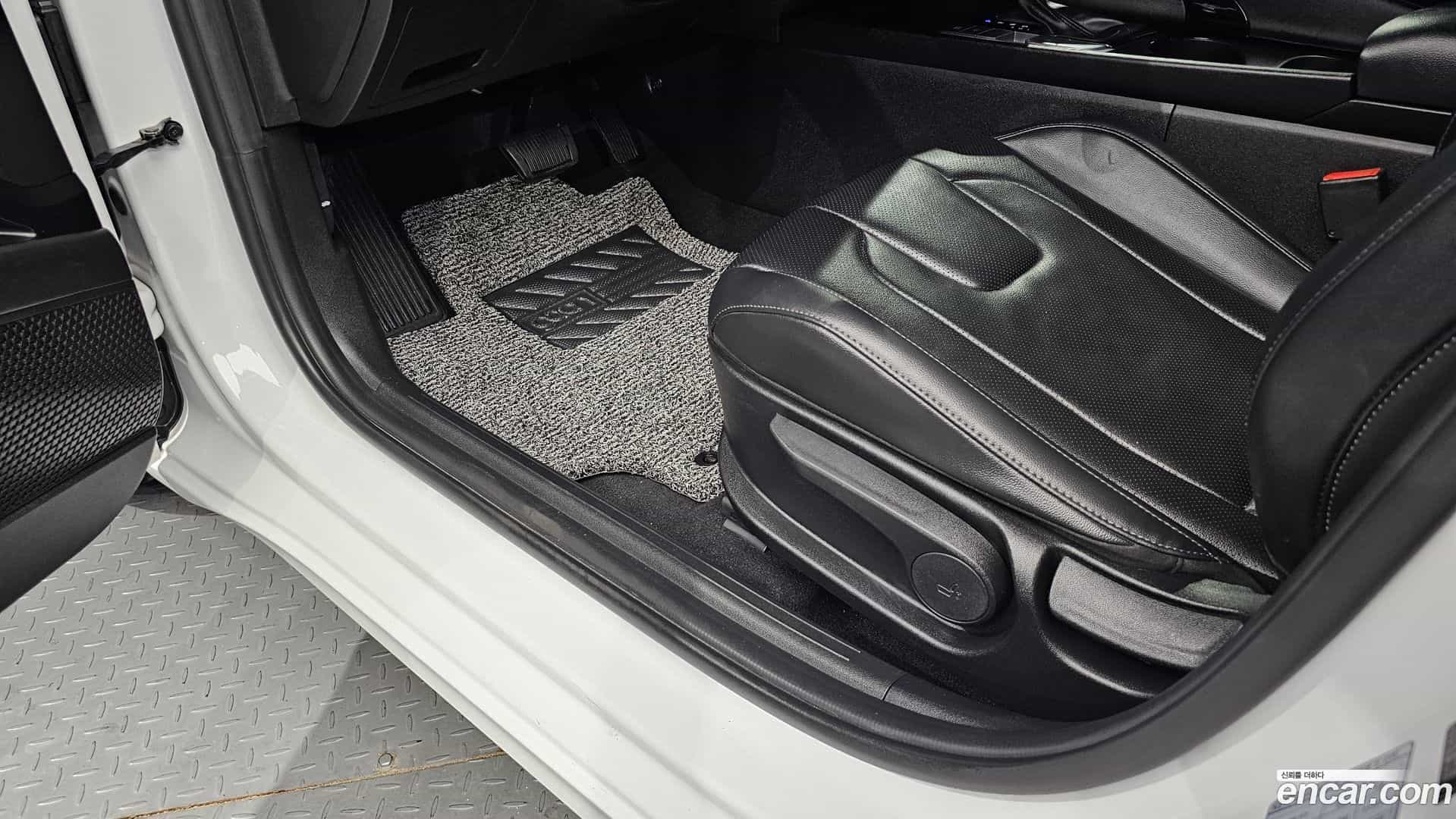 AVANTE Hyundai 2020.8-OPTION-021
