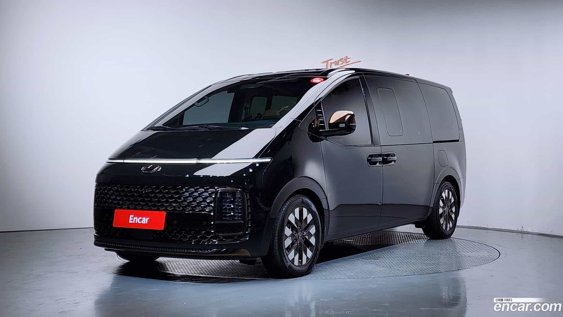 Staria Hyundai 2023.8-OUTER-001