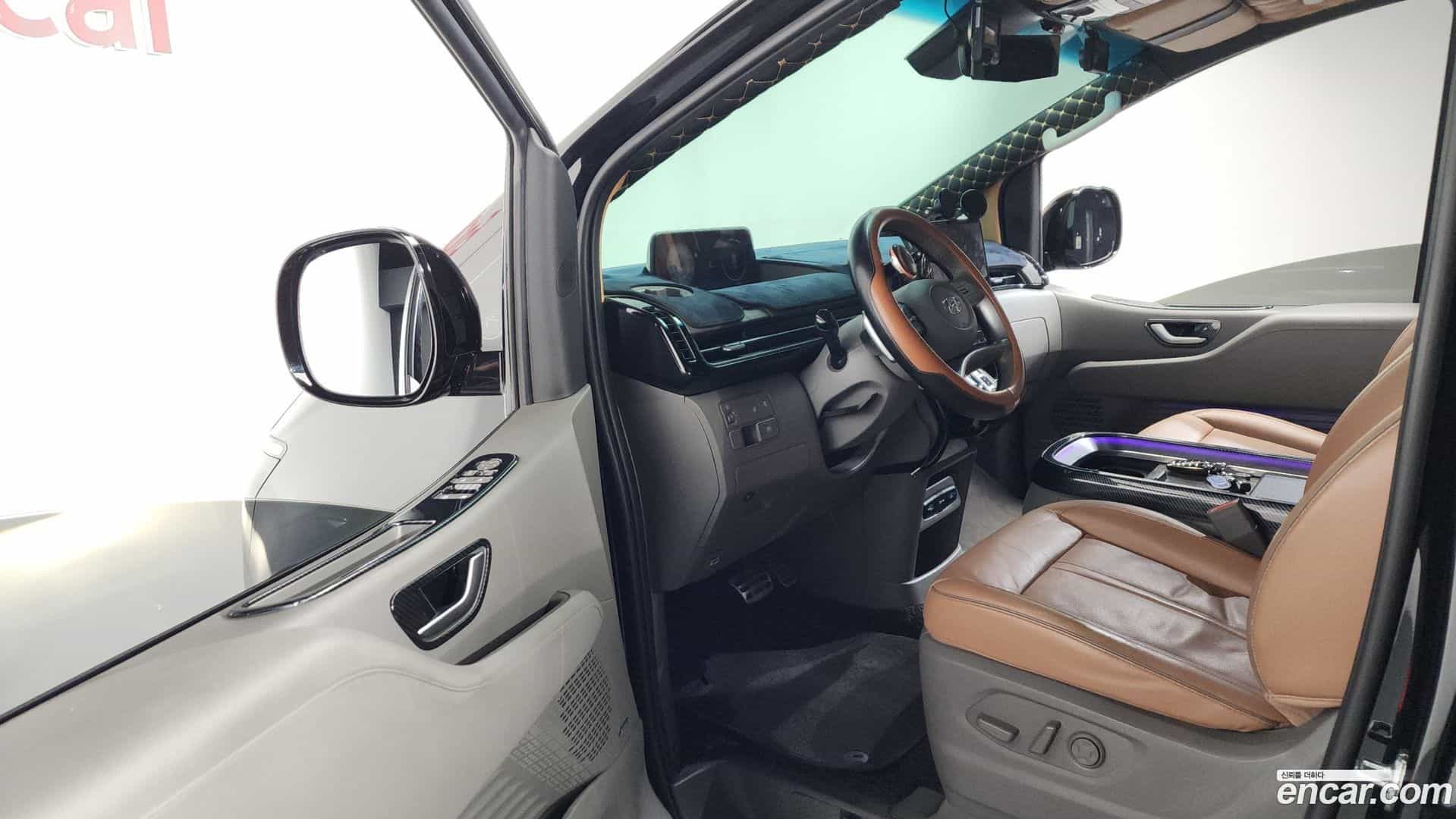 Staria Hyundai 2023.8-INNER-010