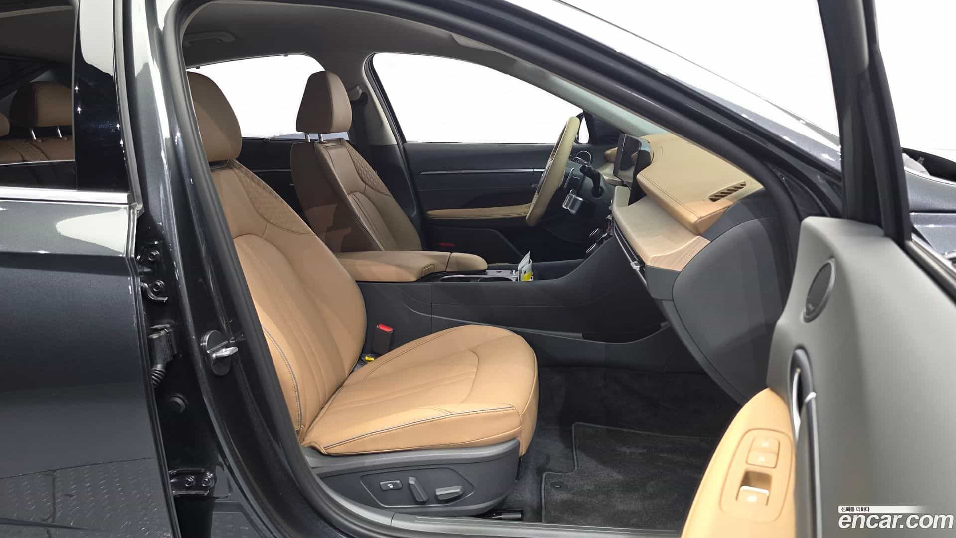 Sonata Hyundai 2026.2-INNER-036
