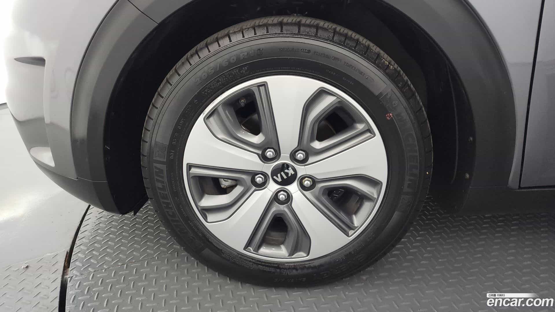 Niro Kia 2017.11-OUTER-005
