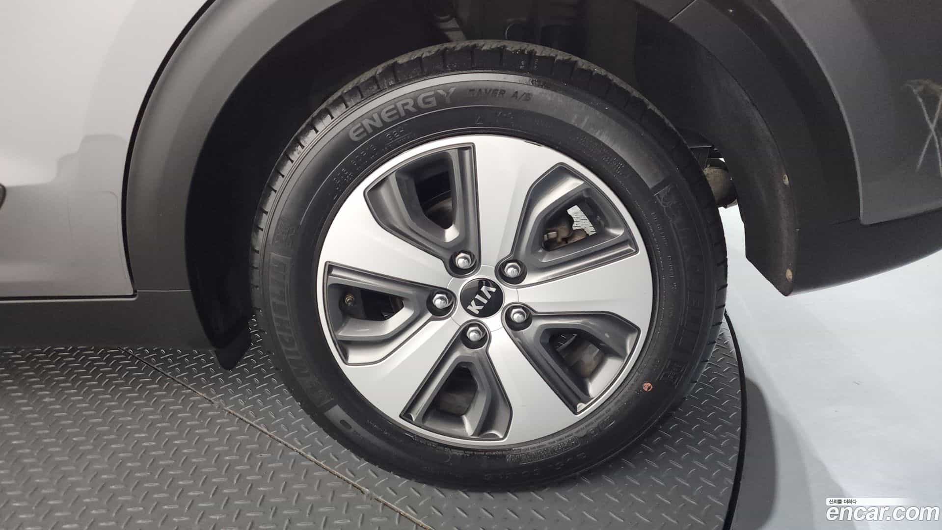 Niro Kia 2017.11-OUTER-031