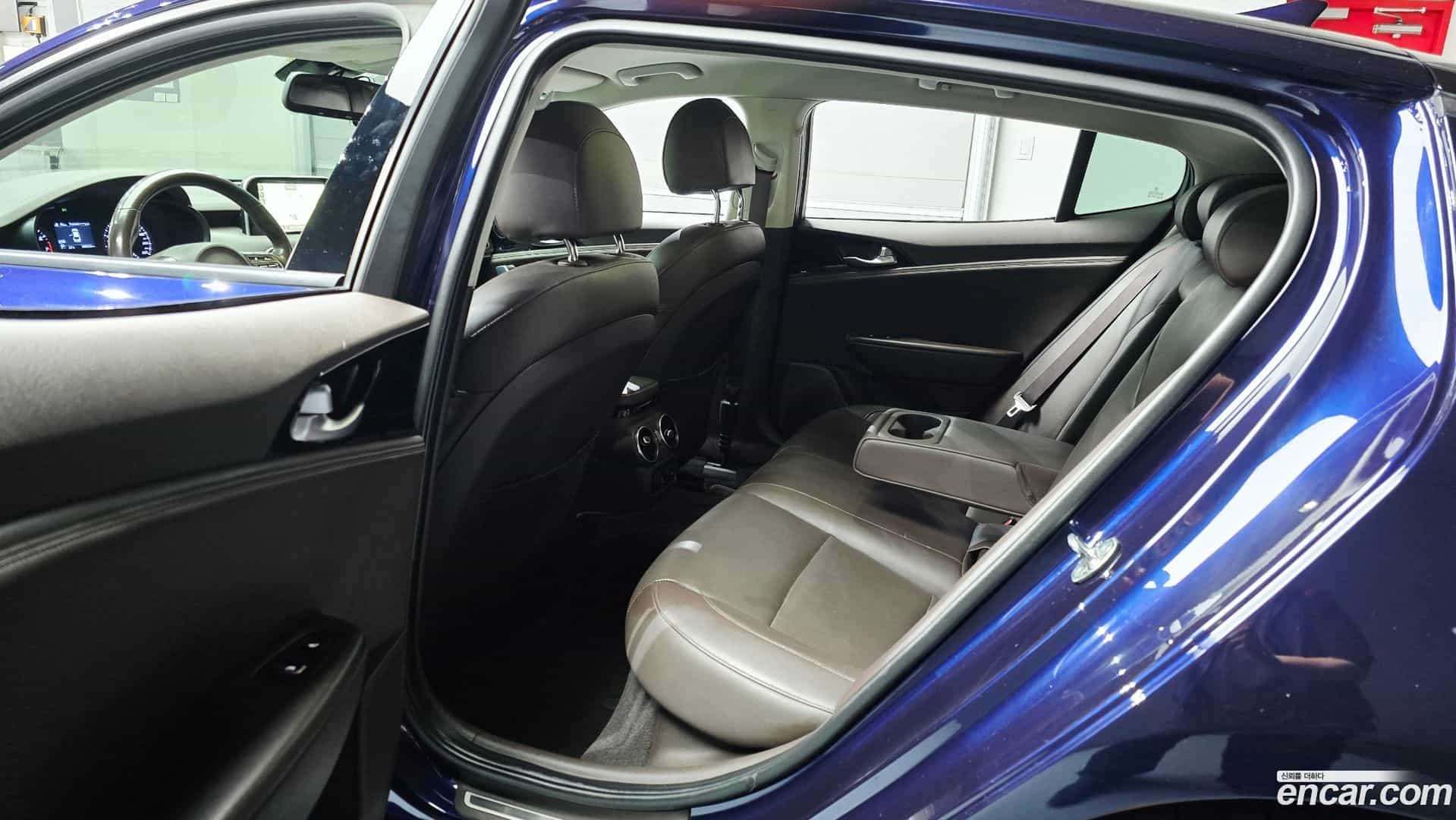 Stinger Kia 2017.5-OPTION-015