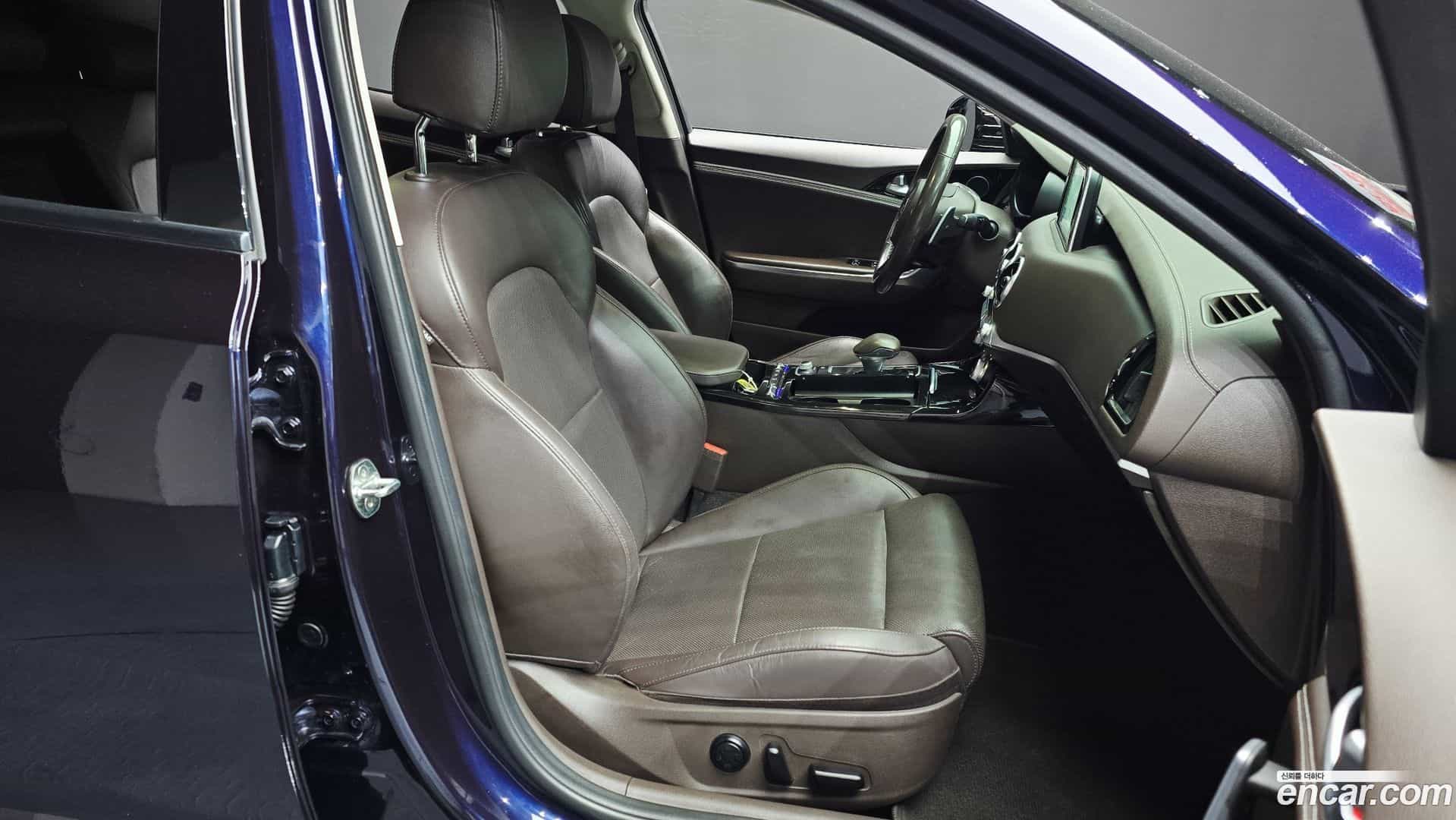 Stinger Kia 2017.5-OPTION-016
