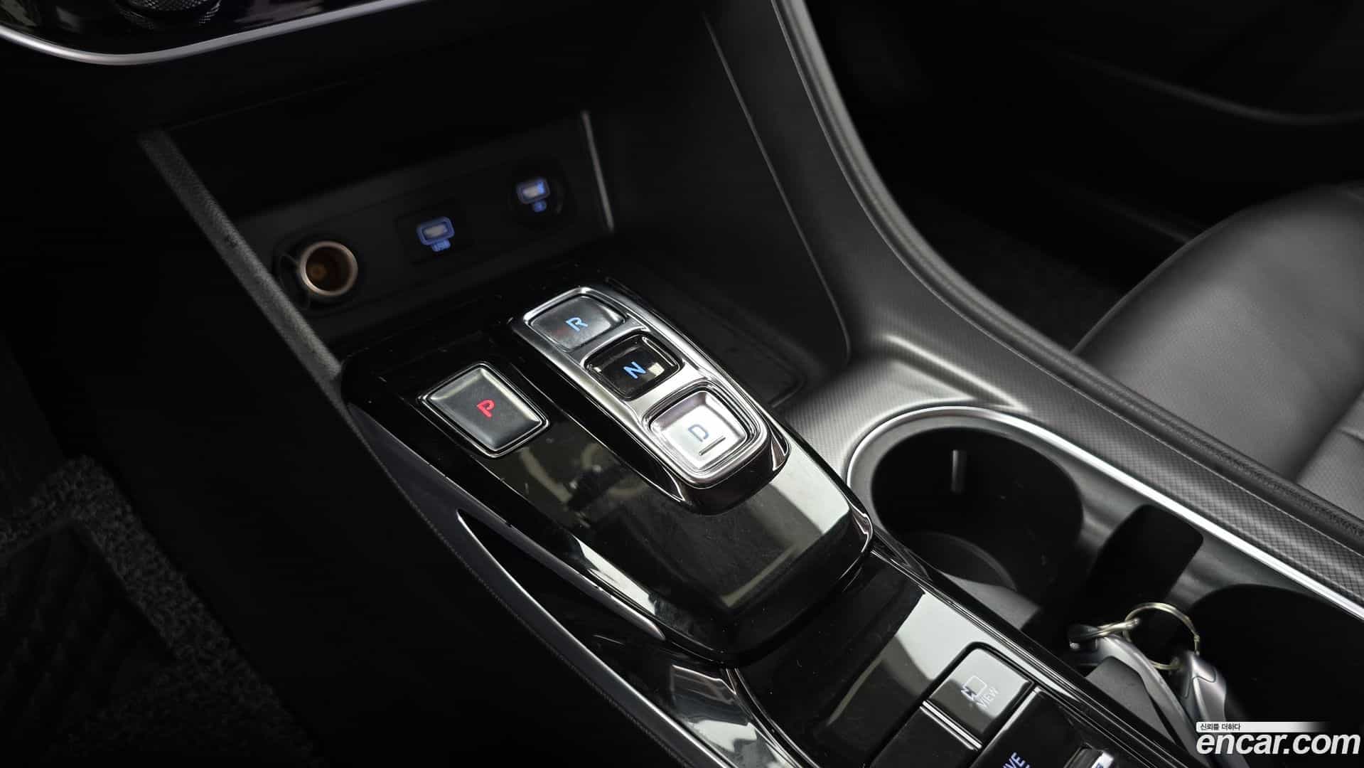 Sonata Hyundai 2019.5-INNER-009
