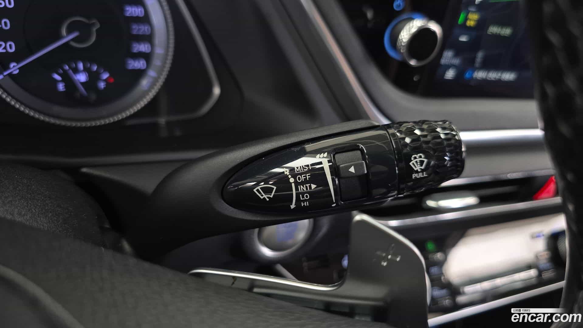 Sonata Hyundai 2019.5-OPTION-043