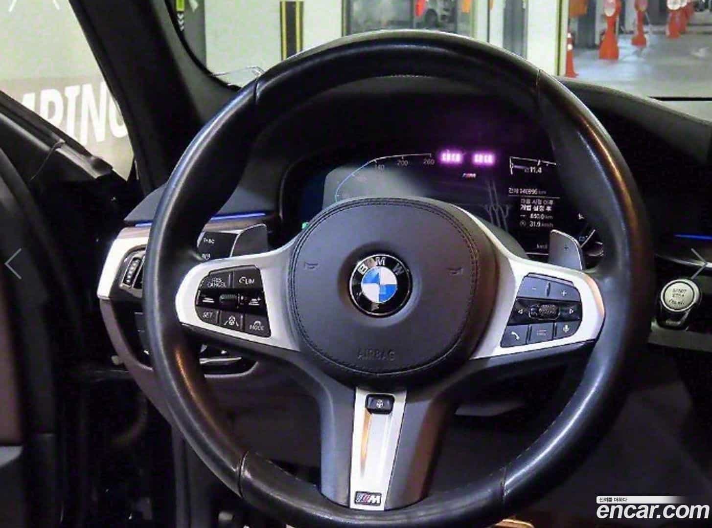 5-Series BMW 2020.10-INNER-008