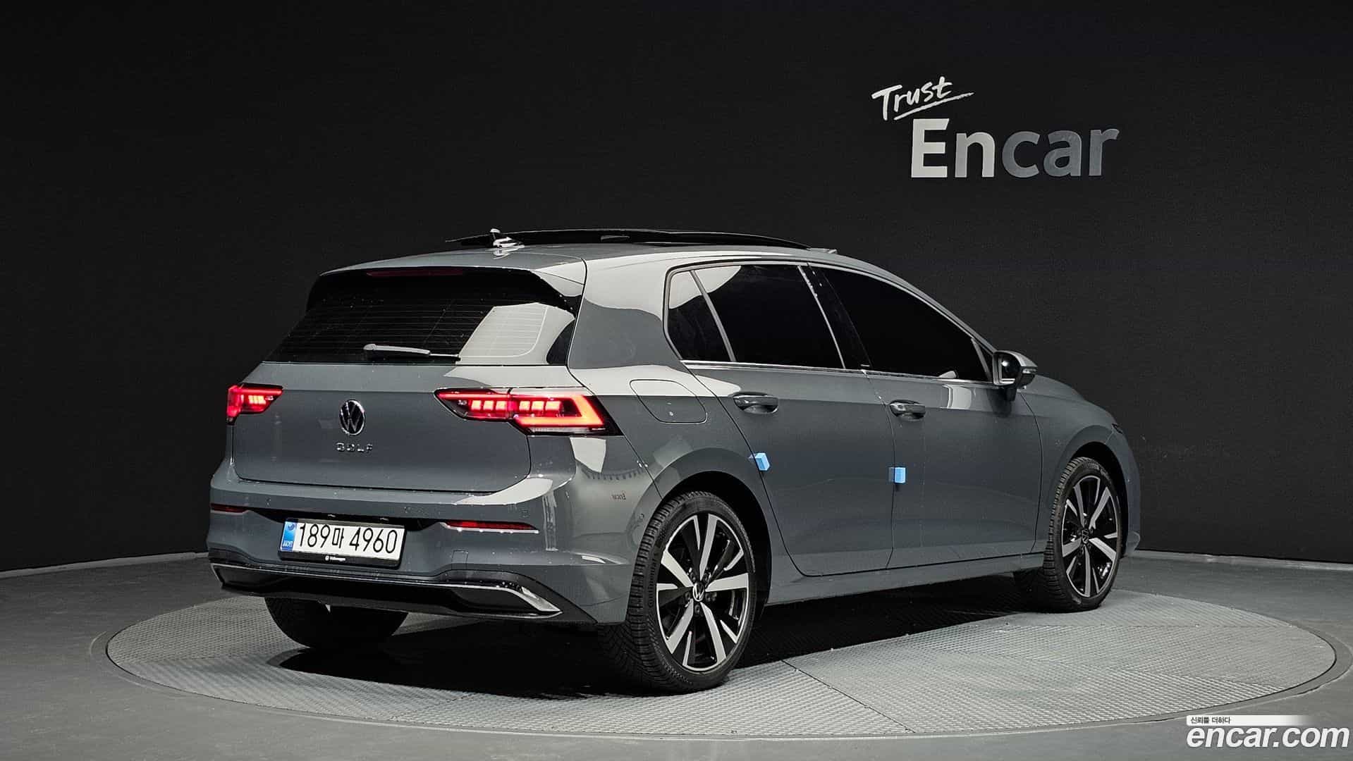 Golf Volkswagen 2025.7-OUTER-002