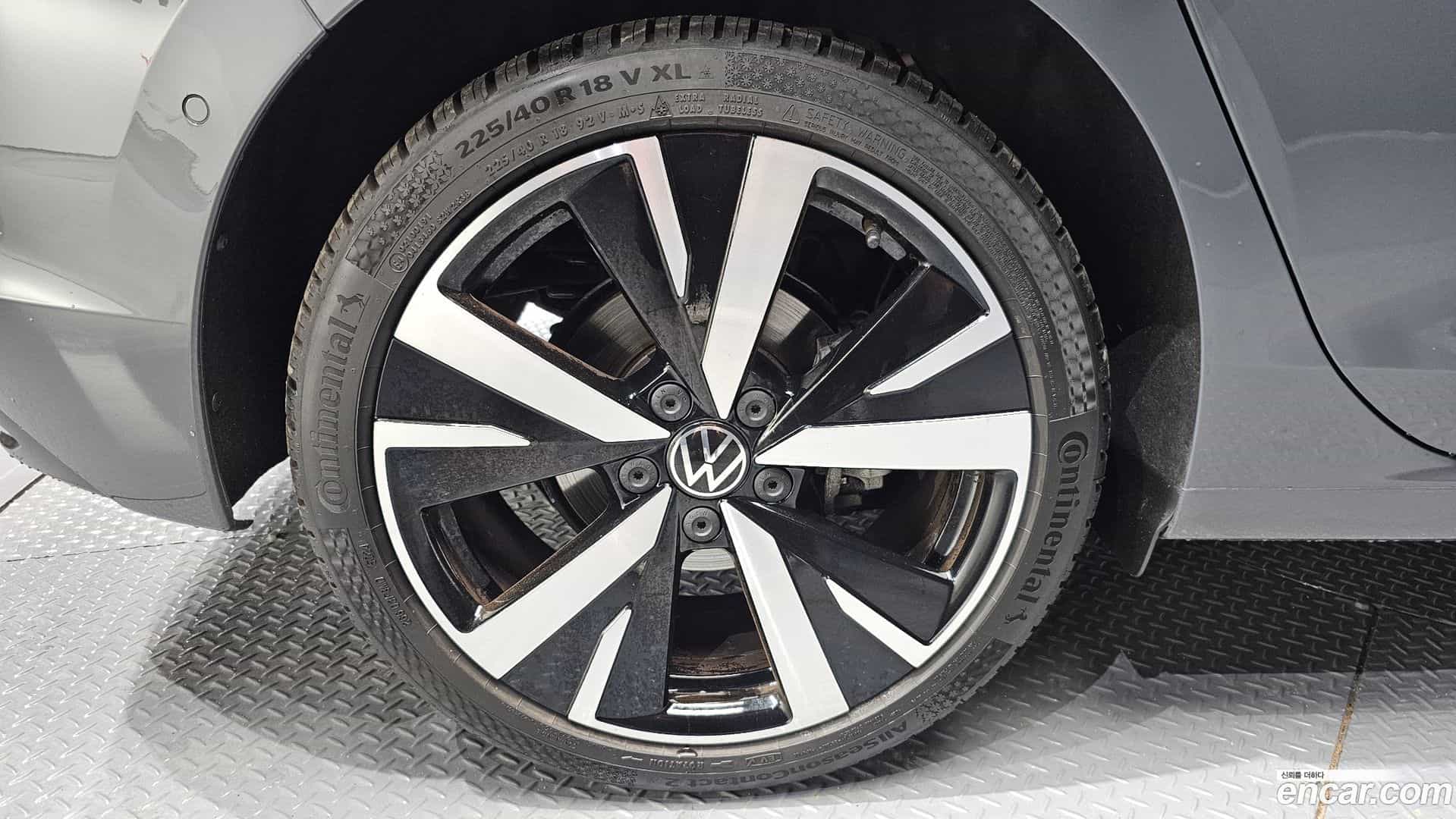 Golf Volkswagen 2025.7-OUTER-031