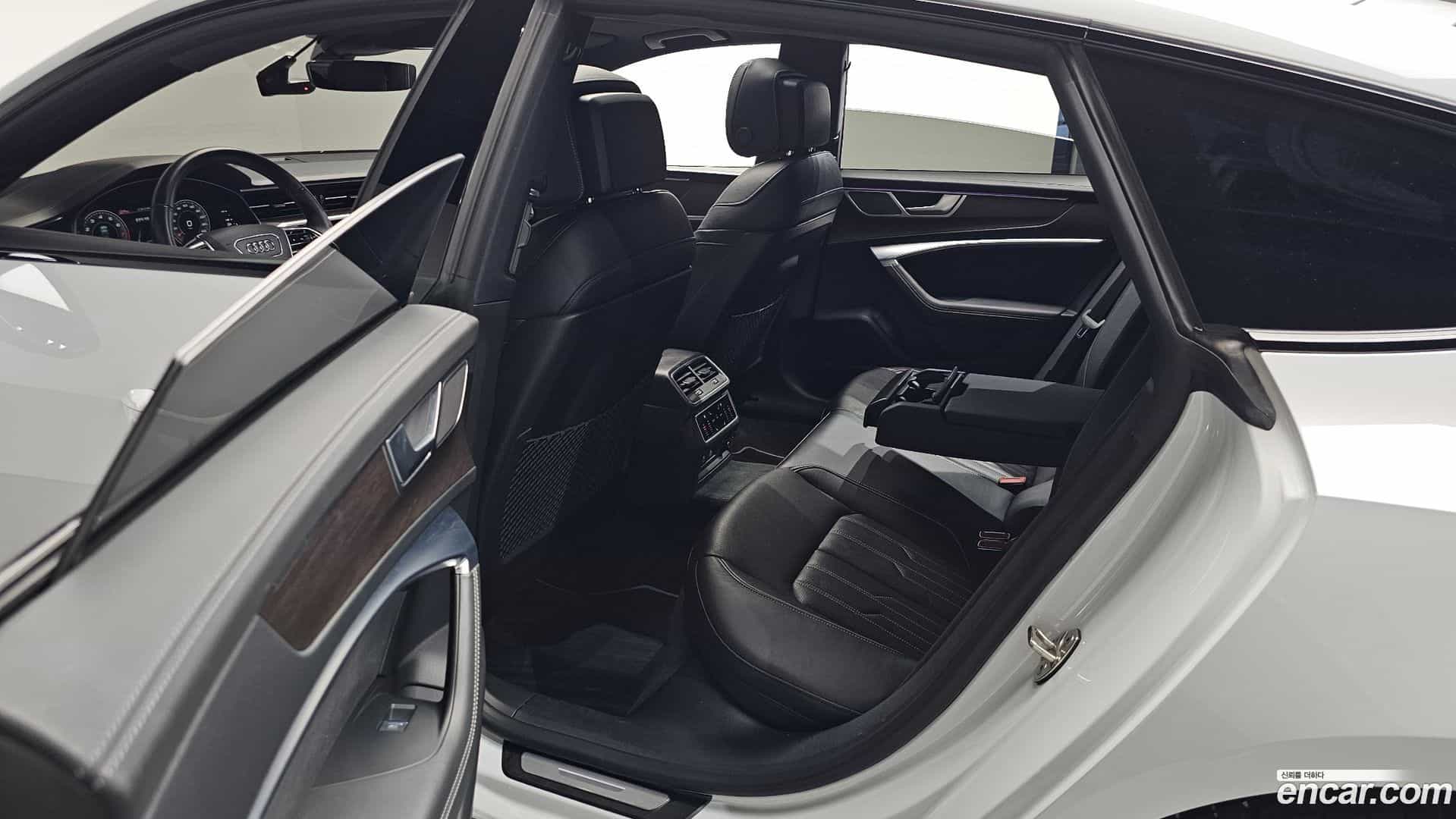 A7 Audi 2021.11-OPTION-016