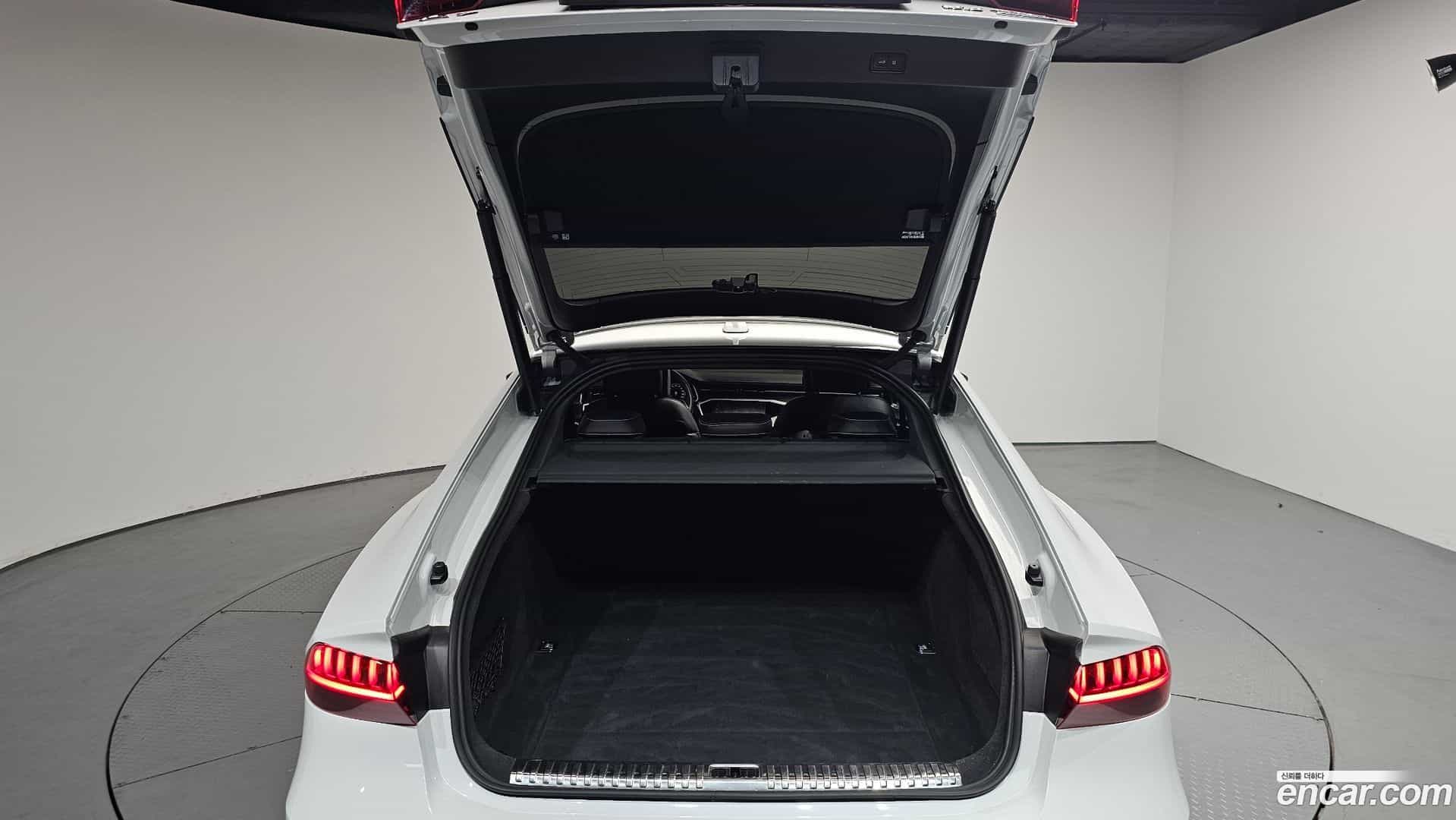 A7 Audi 2021.11-OPTION-024