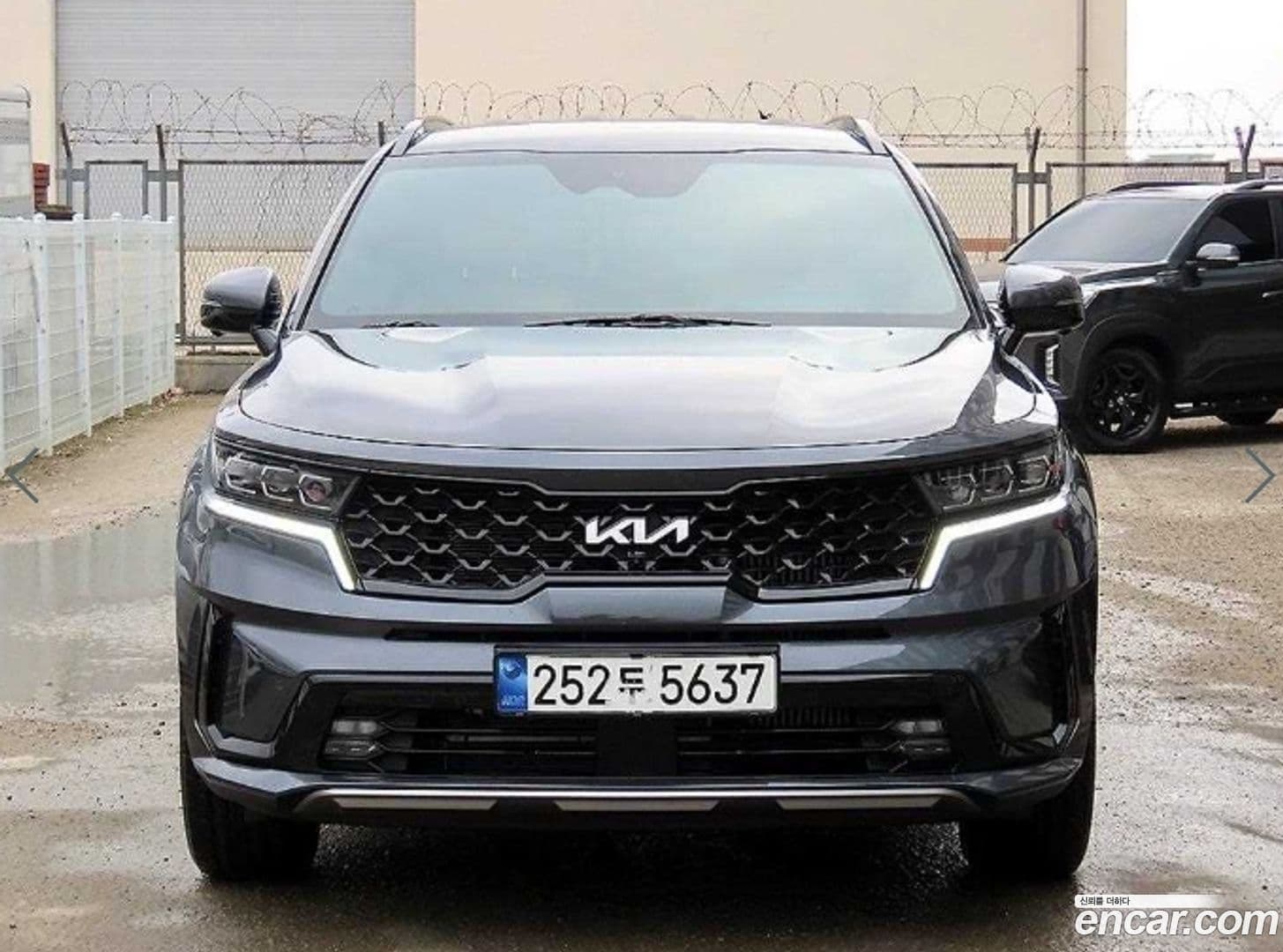 Main__Slider__Photo:Sorento Kia 2022.3-0