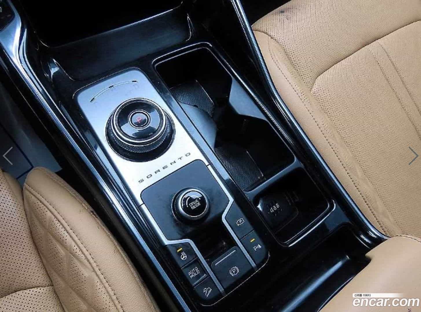 Sorento Kia 2022.3-OPTION-015