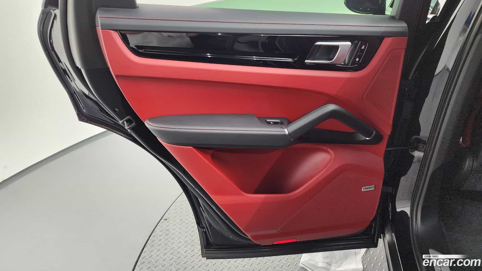 Cayenne Porsche 2020.6-INNER-035