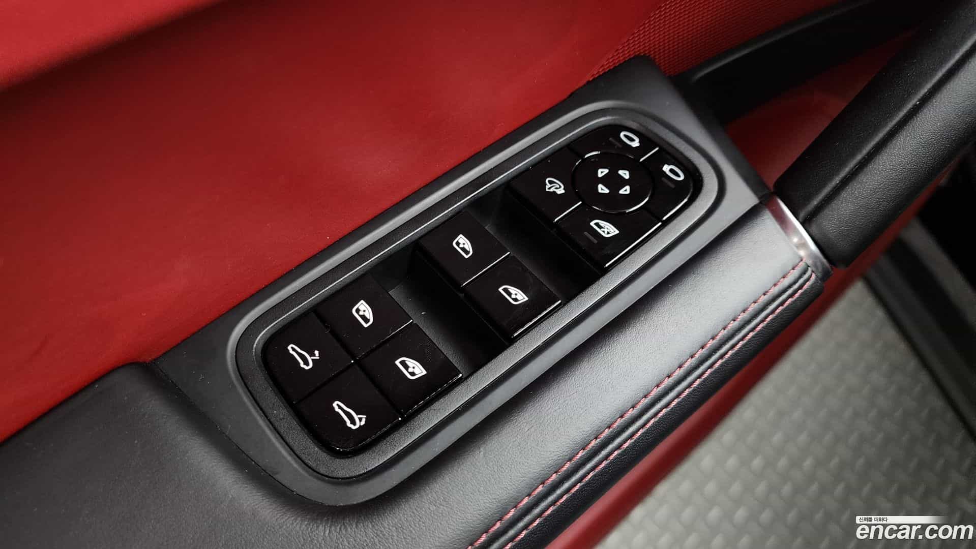 Cayenne Porsche 2020.6-OPTION-043