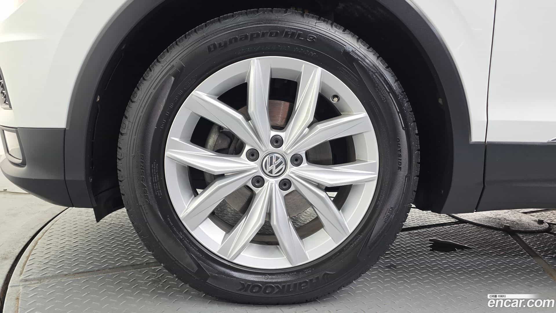 Tiguan Volkswagen 2018.4-OUTER-005