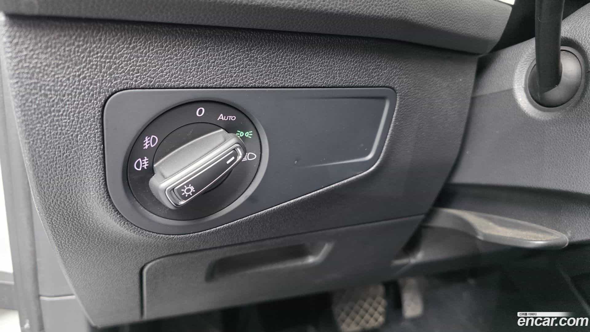 Tiguan Volkswagen 2018.4-OPTION-022