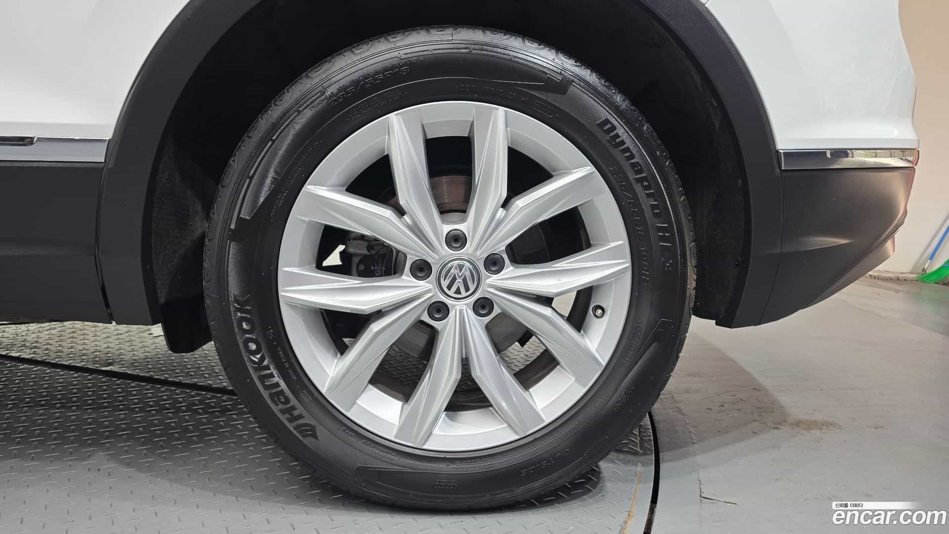 Tiguan Volkswagen 2018.4-OUTER-031