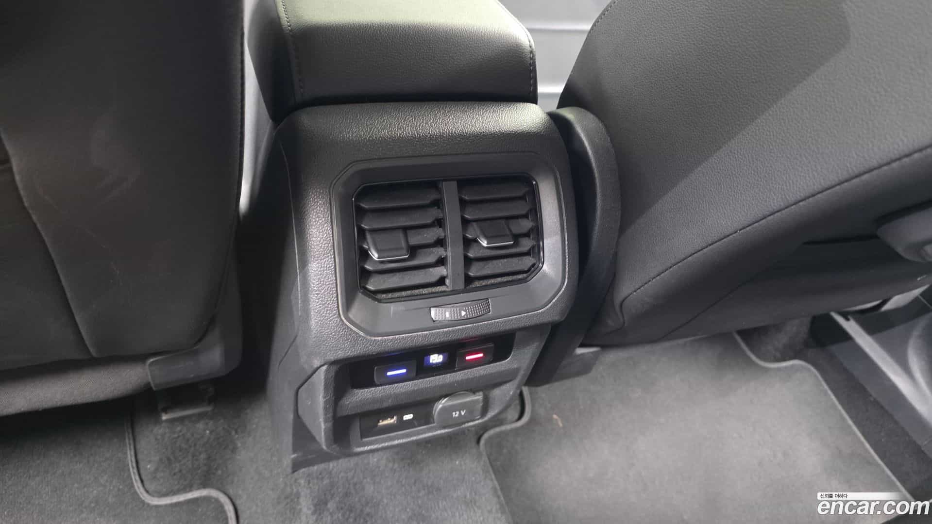 Tiguan Volkswagen 2018.4-OPTION-043