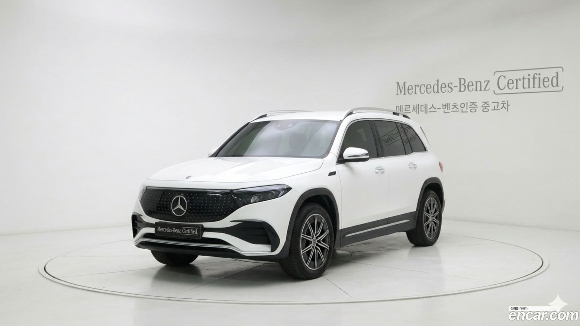 Main__Slider__Photo:EQB Mercedes-Benz 2025.7-0