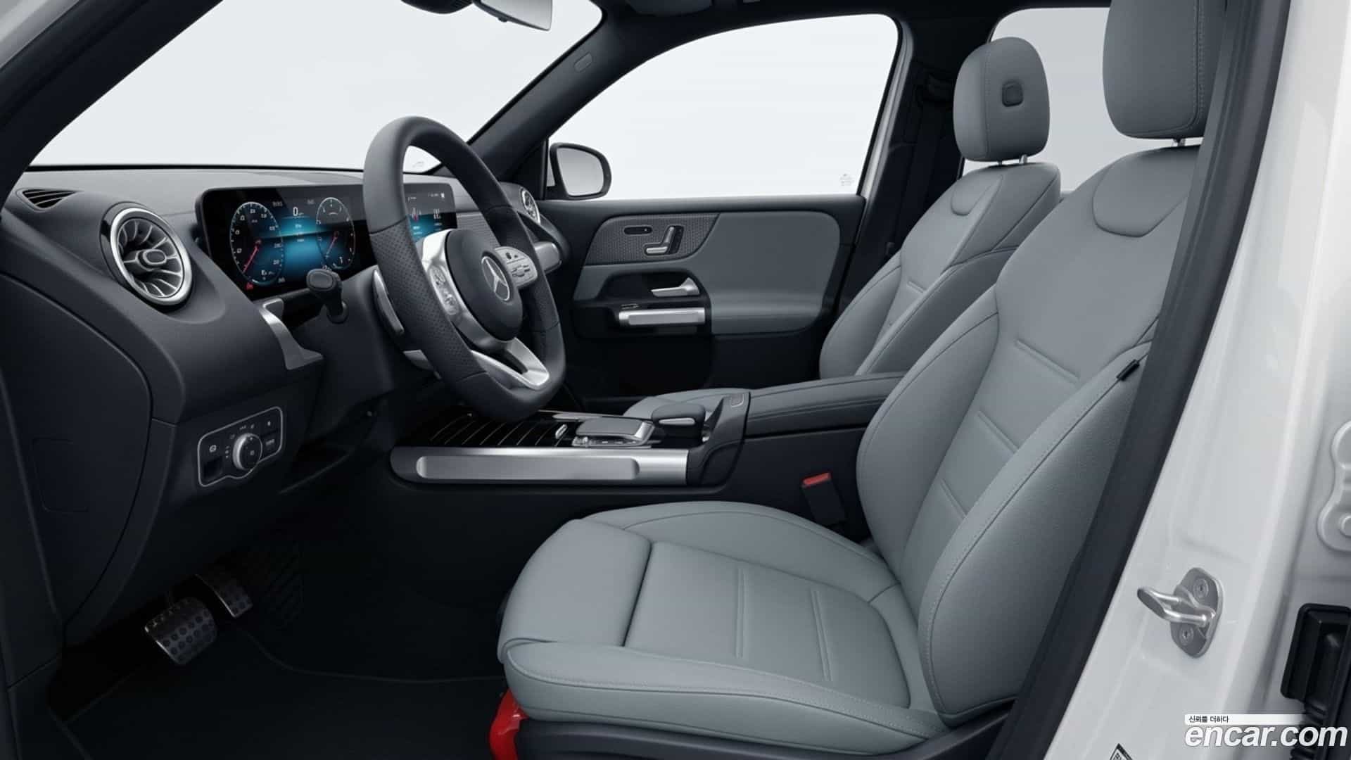 EQB Mercedes-Benz 2025.7-INNER-010