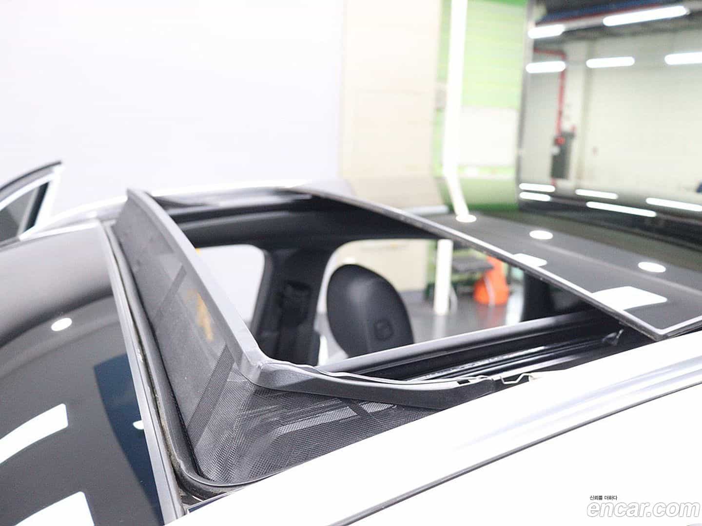 GLA-Class Mercedes-Benz 2023.1-OPTION-017