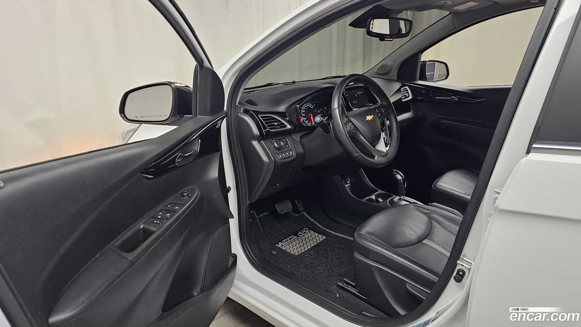 Spark Chevrolet 2021.0-INNER-010