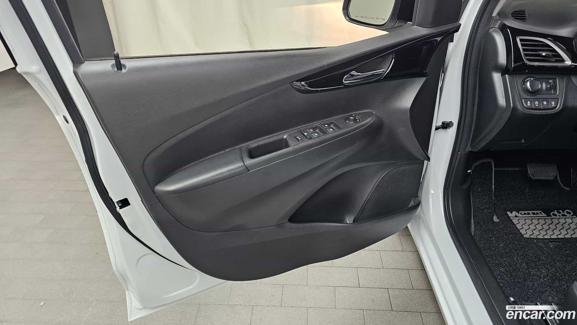 Spark Chevrolet 2021.0-INNER-034