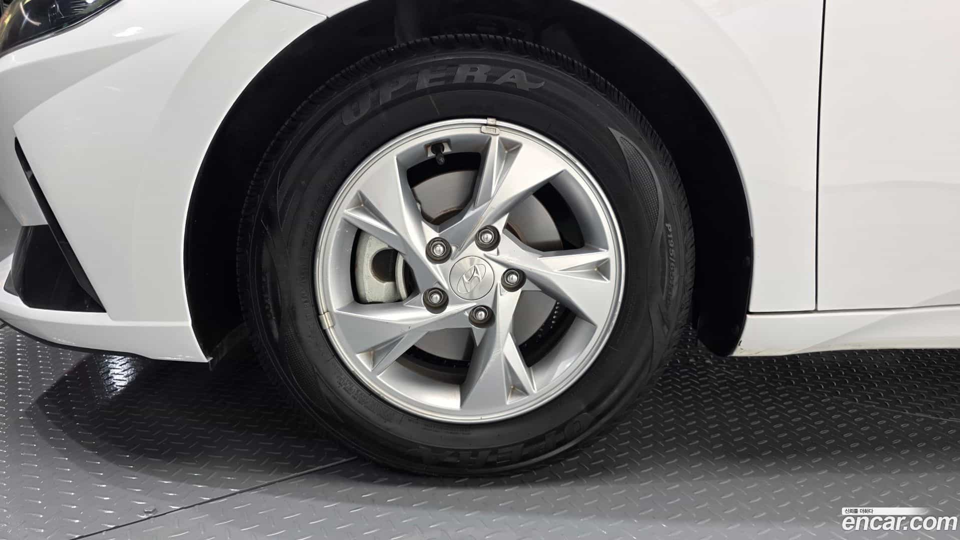 AVANTE Hyundai 2021.4-OUTER-005