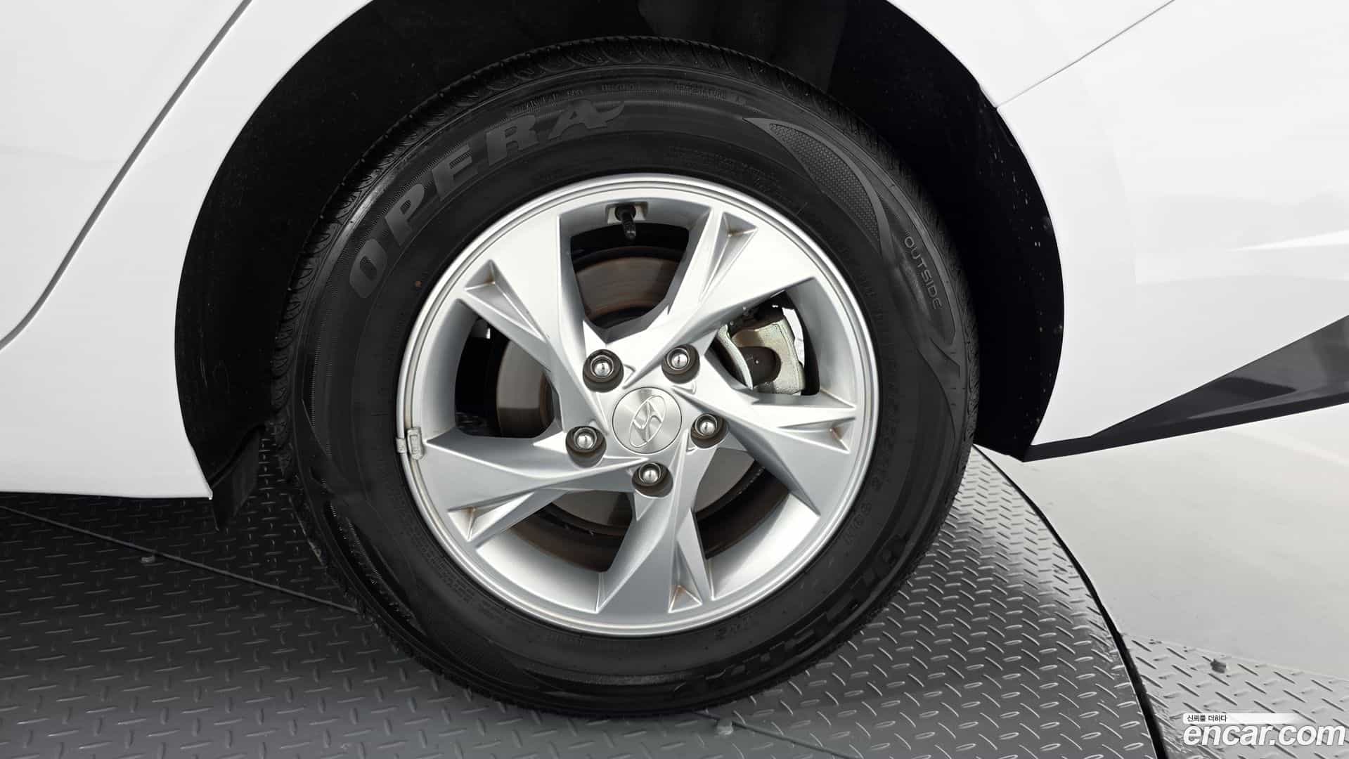 AVANTE Hyundai 2021.4-OUTER-031