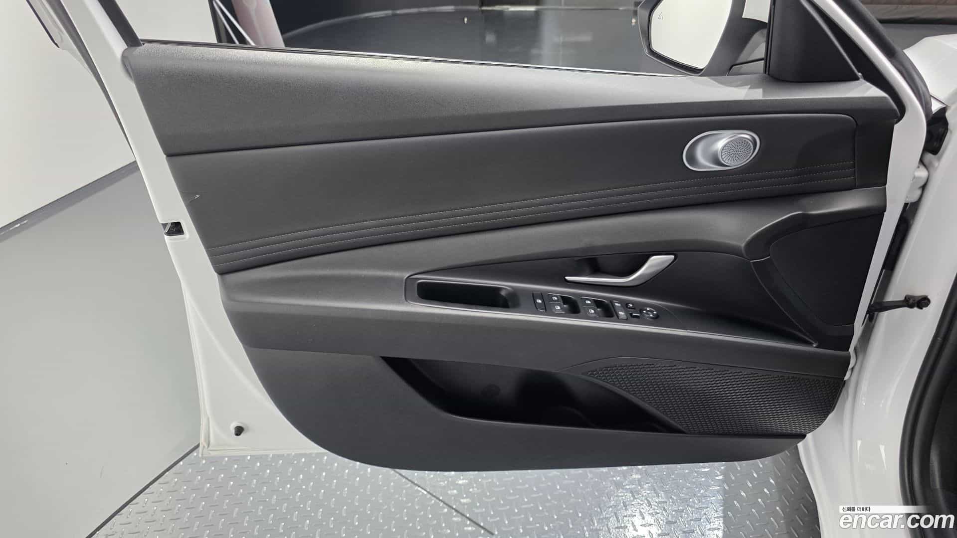 AVANTE Hyundai 2021.4-INNER-034