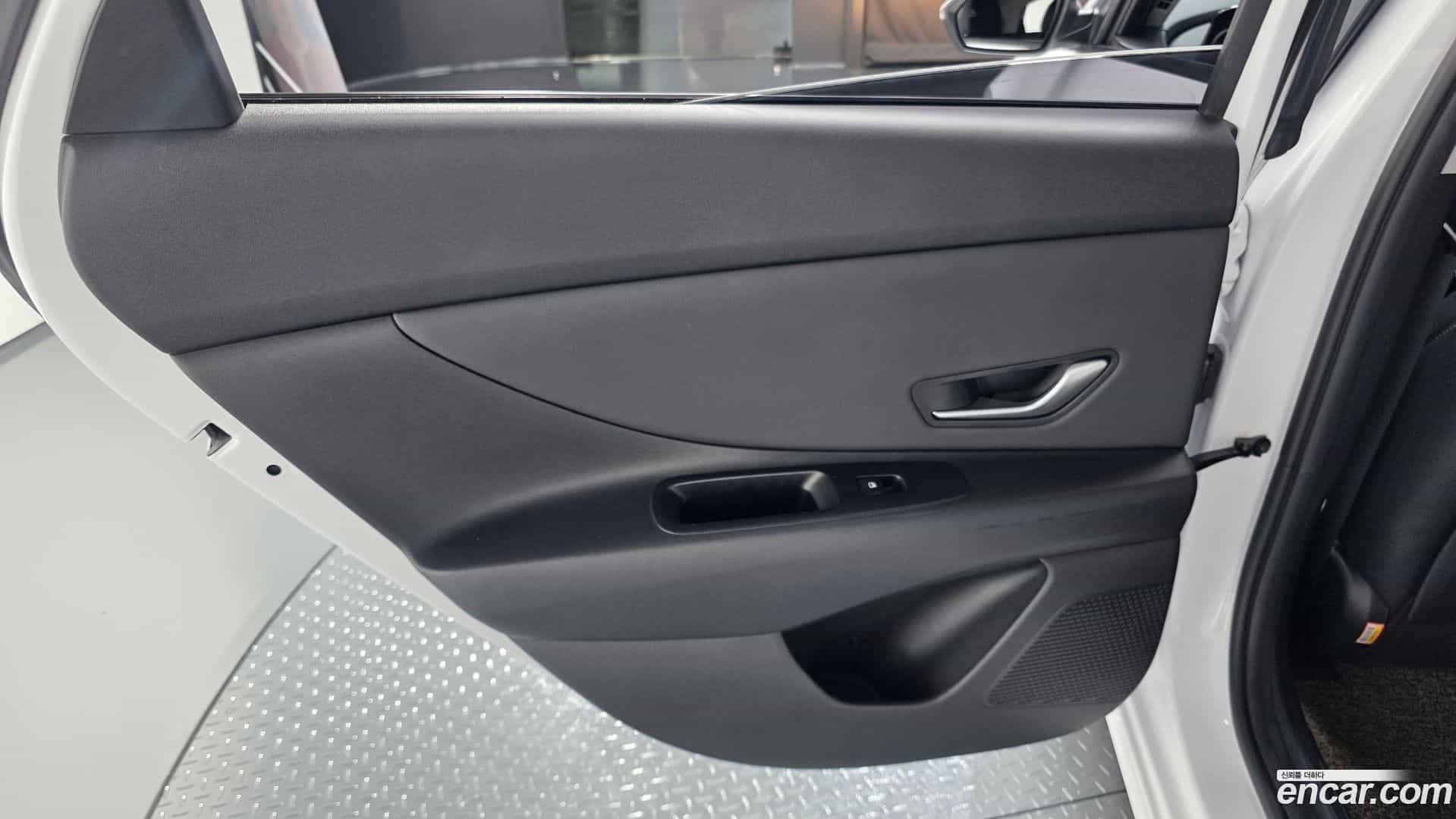 AVANTE Hyundai 2021.4-INNER-035