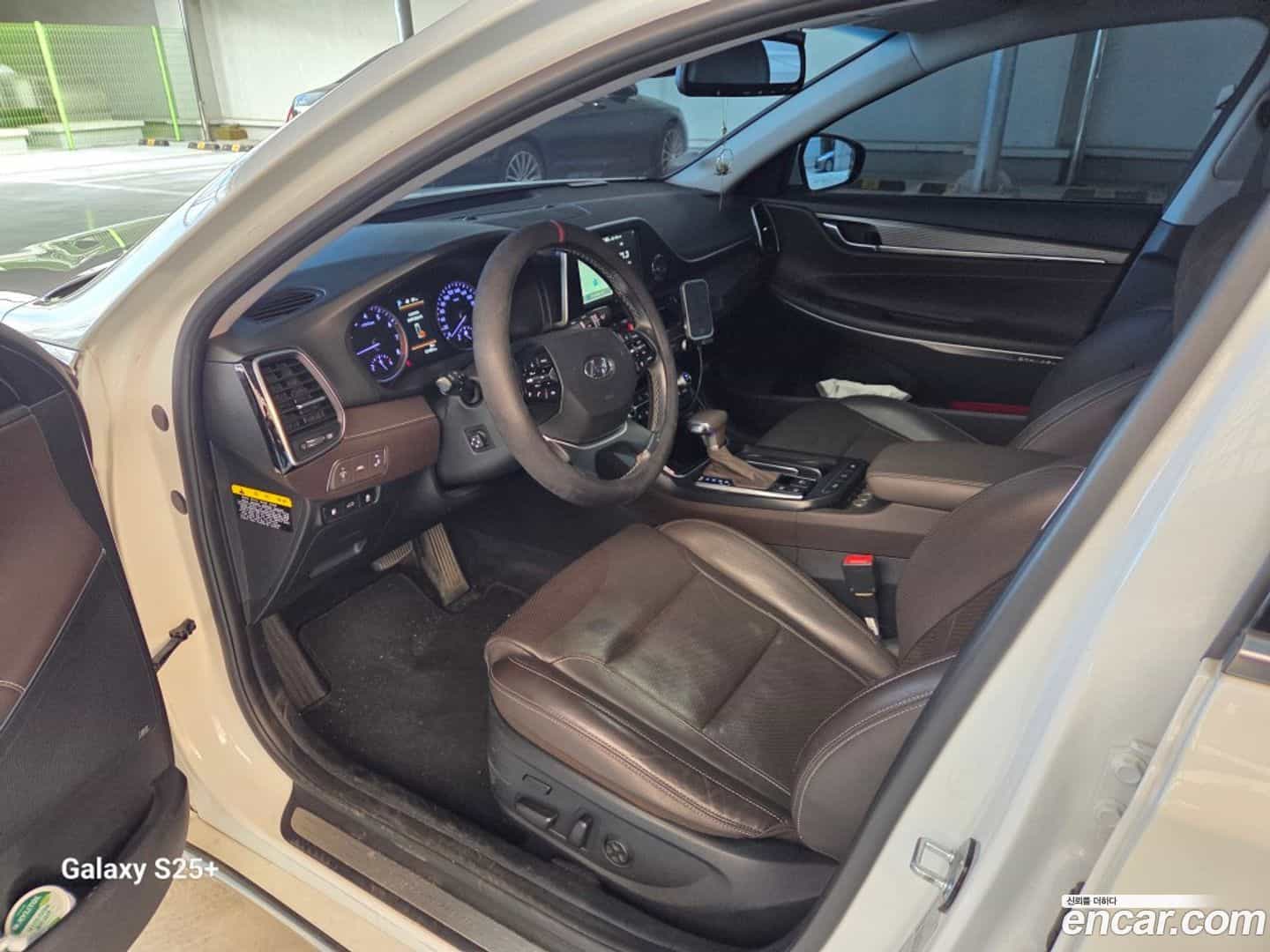 Grandeur Hyundai 2019.1-INNER-008