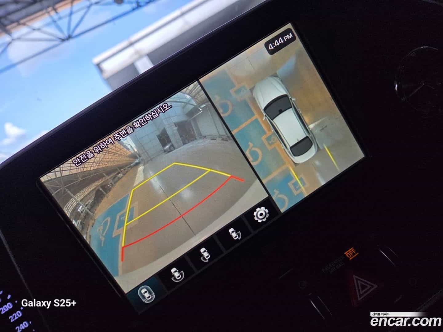 Grandeur Hyundai 2019.1-OPTION-017