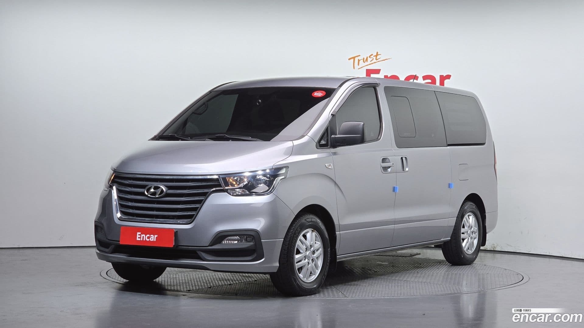 Main__Slider__Photo:Starex Hyundai 2019.1-0