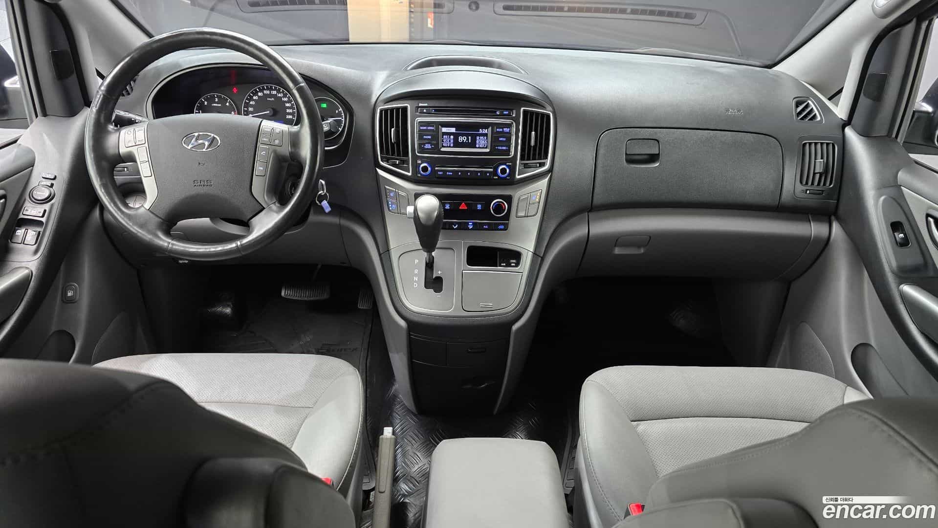 Starex Hyundai 2019.1-INNER-007