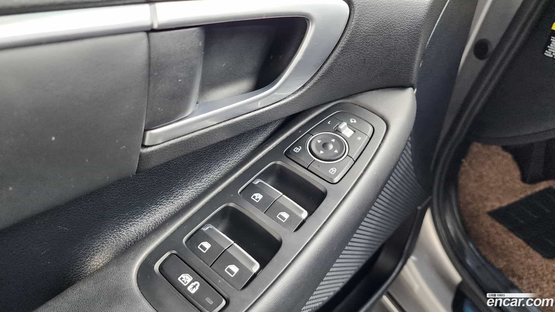 Sonata Hyundai 2019.6-OPTION-042