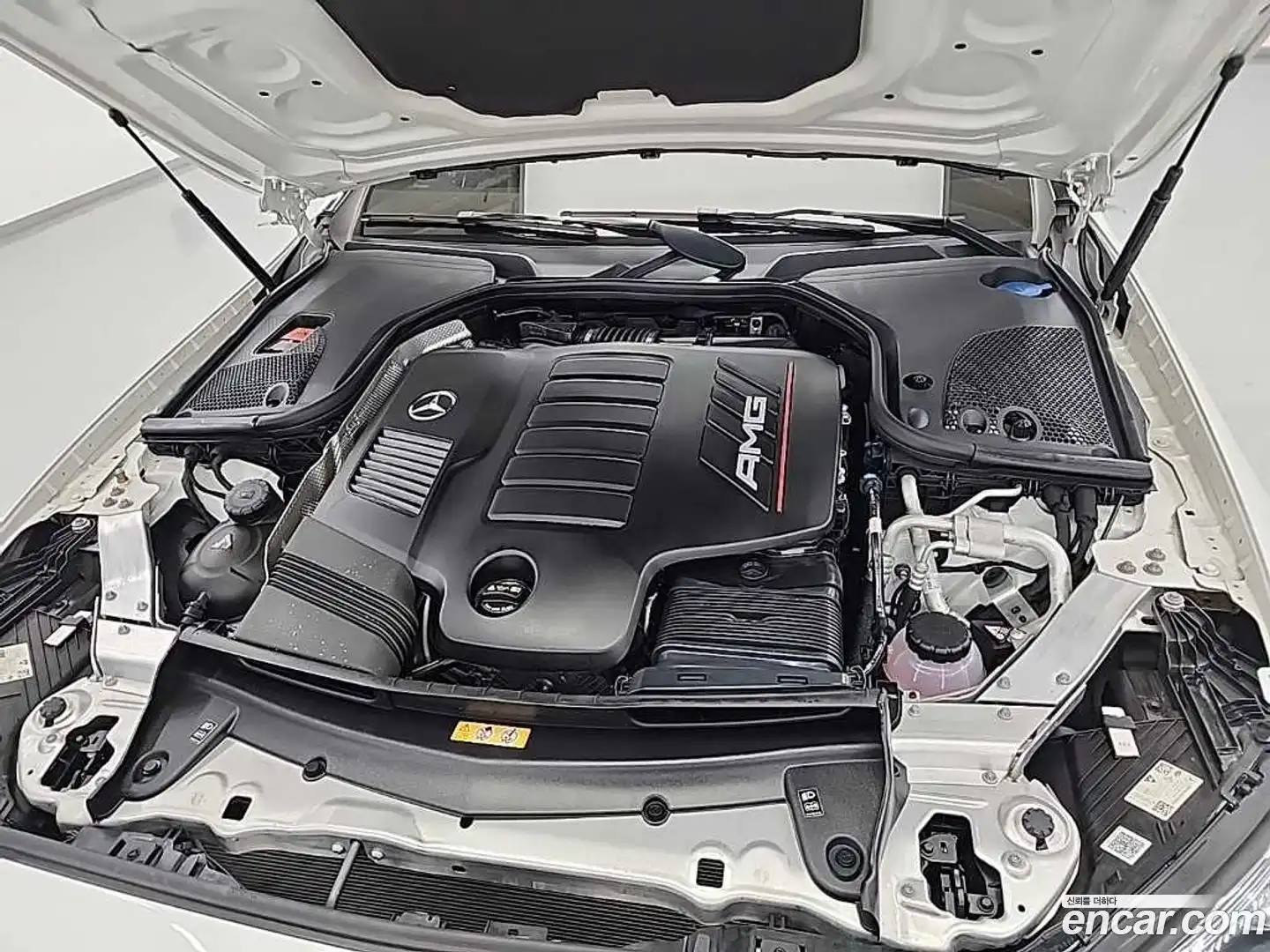 E-Class Mercedes-Benz 2023.11-OUTER-005