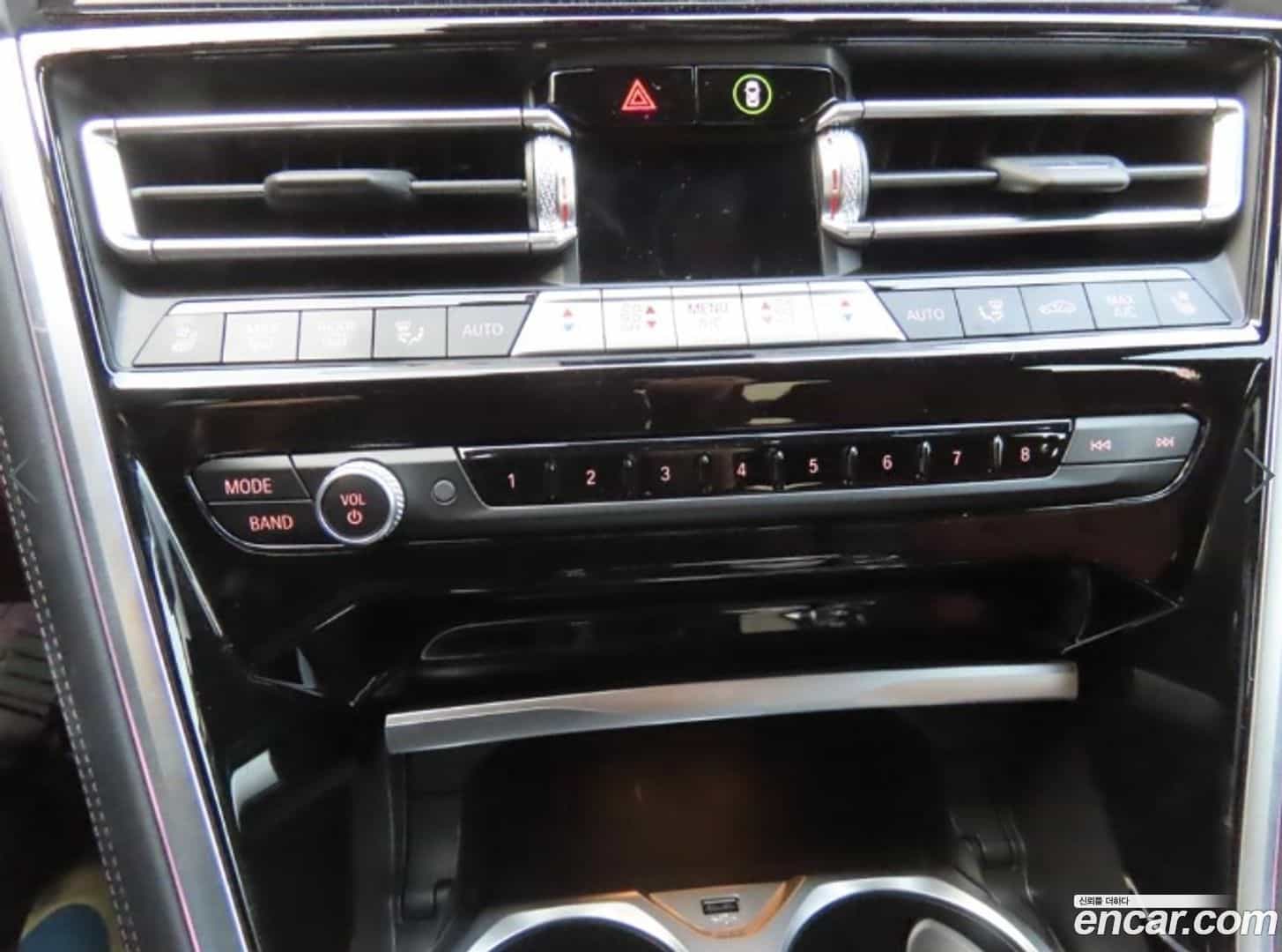 8-Series BMW 2024.4-OPTION-019