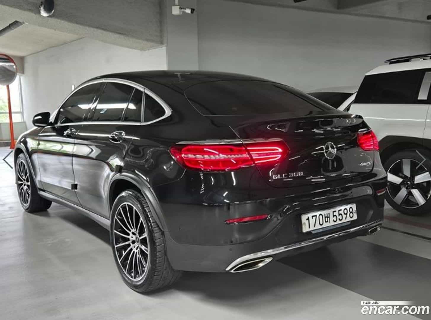 GLC-Class Mercedes-Benz 2019.8-OUTER-003