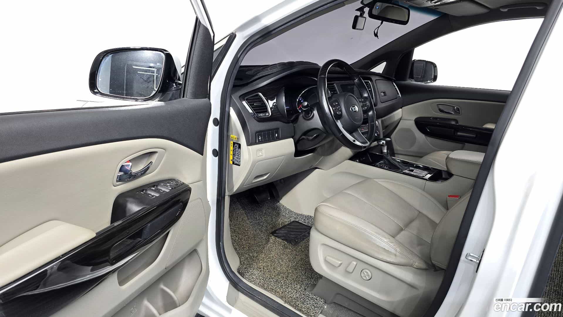 Canival Kia 2019.2-INNER-010