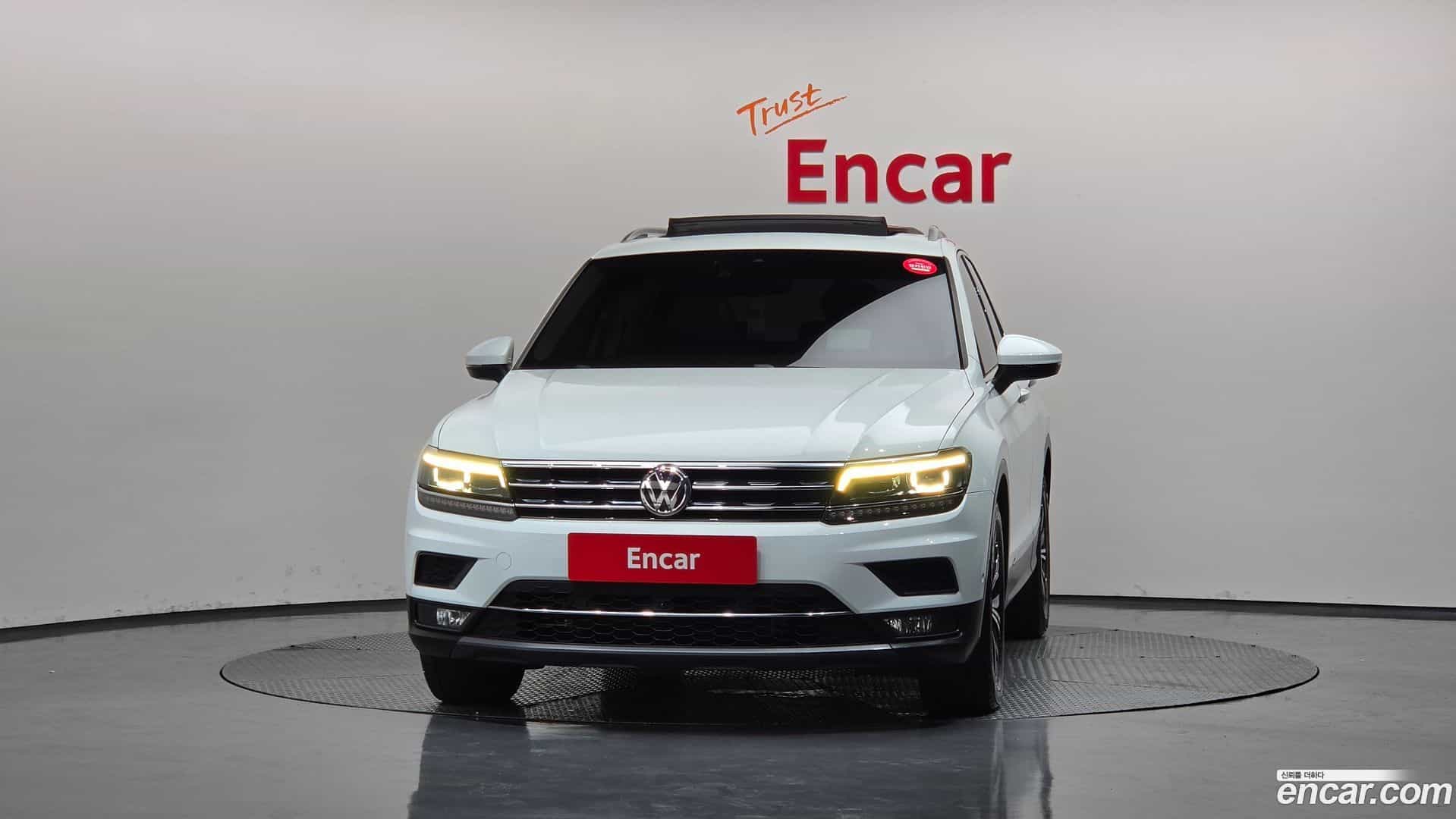 Tiguan Volkswagen 2018.4-OUTER-003
